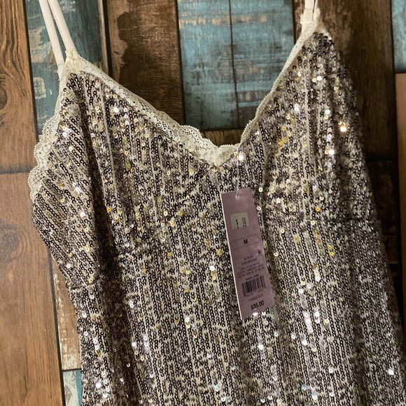 Wild fable silver sequins and lace trim stretchy dress - Picture 11 of 16